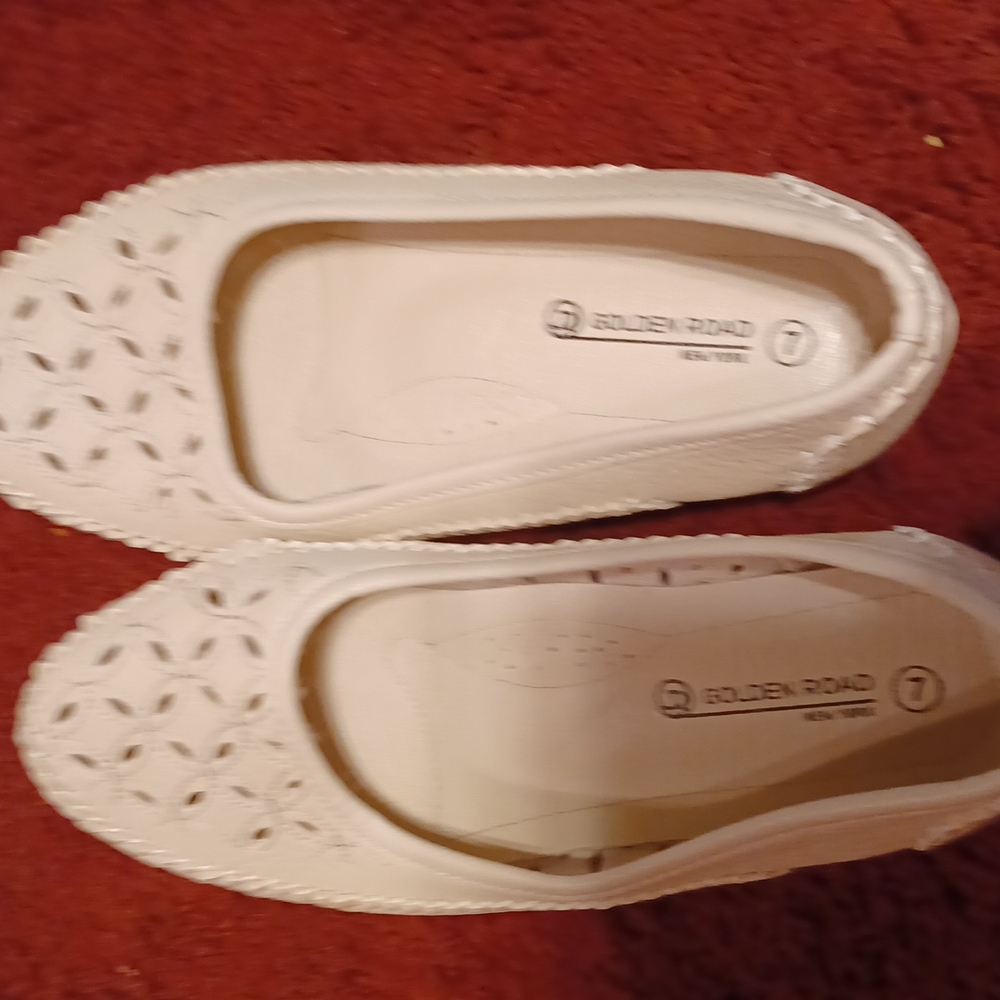 Shoe
